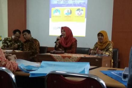 Pelatihan Strategi Pengembangan Badan Usaha Milik Desa (BUMDes) Berbasis Teknologi Informasi oleh Pe